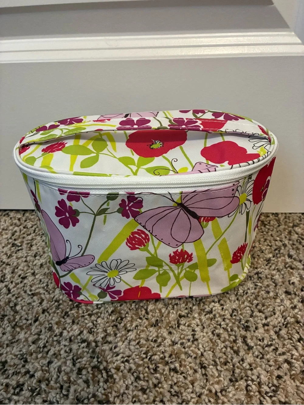 NEW 7 Clinique Flowers Butterflies Cosmetic Train Case LIMITED EDITION